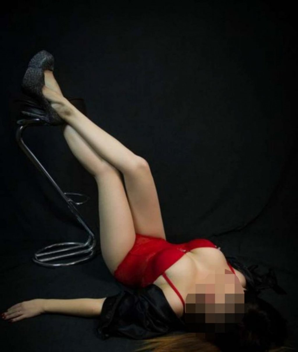 Лира: проститутки индивидуалки в Сочи